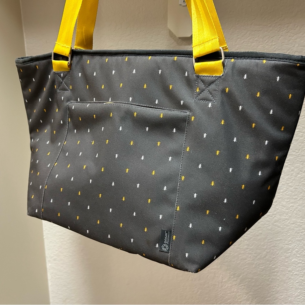 Outdoor blanket and cooler bag